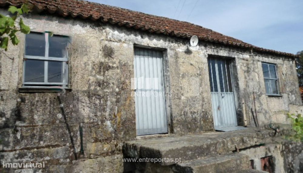 Venda Moradia V2 em Pedra para restauro, Vila Boa do Bispo, Marco de C