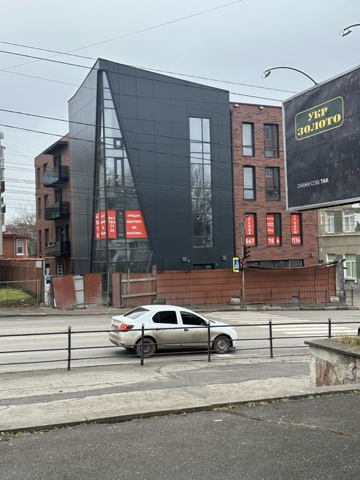 Продам 2 кім. квартиру, по вул. С.Бандери 16