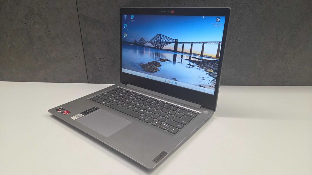 Lenovo Ideapad 3 14 Ryzen 5 ram 12GB dysk 256SSD Vega 8 Laptop Full HD gwarancja Windows 11 do domu pracy warsztatu biura biznesowy poleasingowy