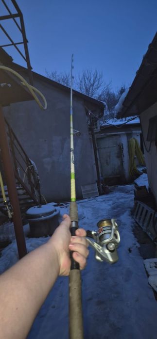 Продам риболовні снасті