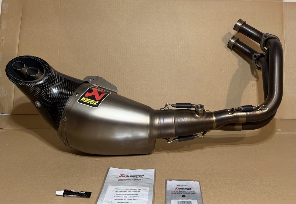 Akrapovik MT 07 / TRACER 7