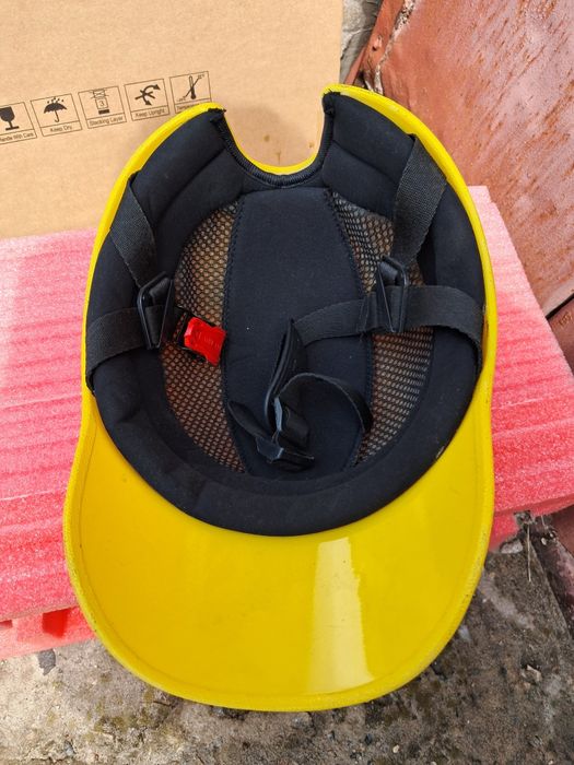 Шолом дівочий дитячий