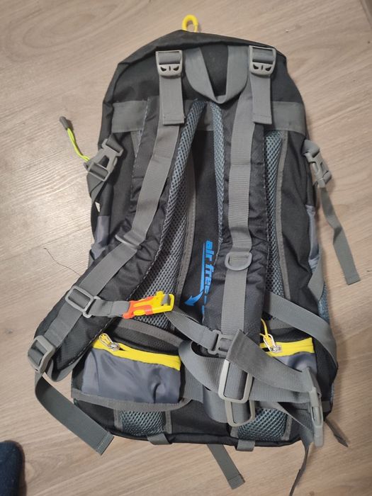 Рюкзак туристичний / спортивний / міський Keep Walking  40l,