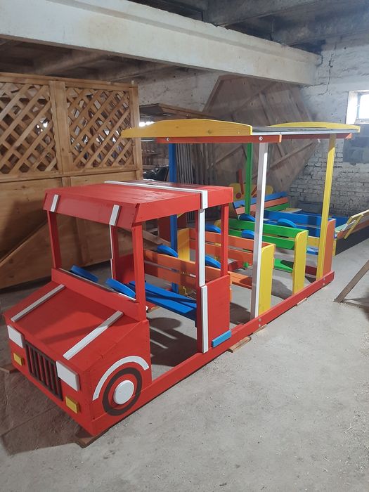 Машина пісочниця,  дитячий будинок