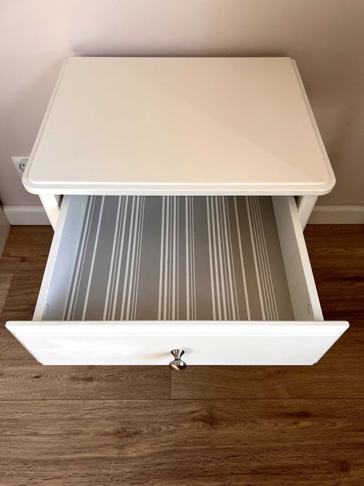 Stolik nocny biały IKEA TYSSEDAL