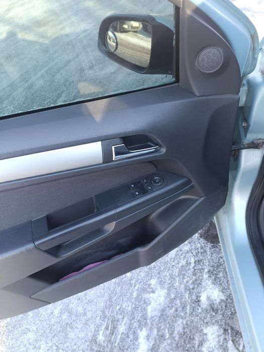 Продам Opel astra h