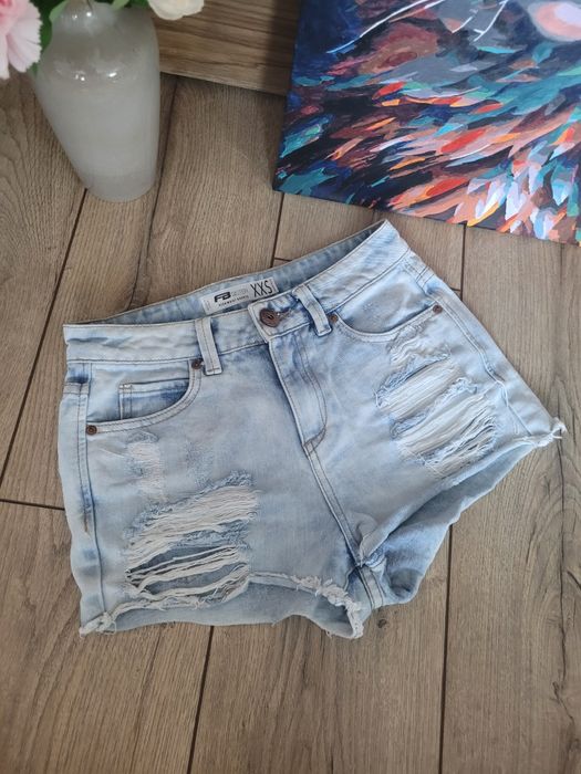 Szorty spodenki jeansowe Denim XXS 32 jasne krótkie FB Sister przetarcia New Yorker