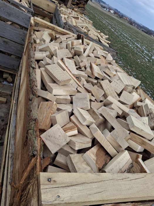 Drewno opałowe dębowe kostka dębowa transport dowóz