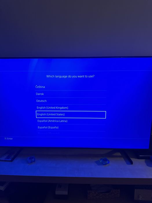 Playstation 4 Pro 1TB + Jogos e Cabos de ligação