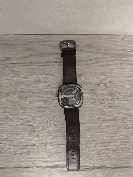 Годинник чоловічий