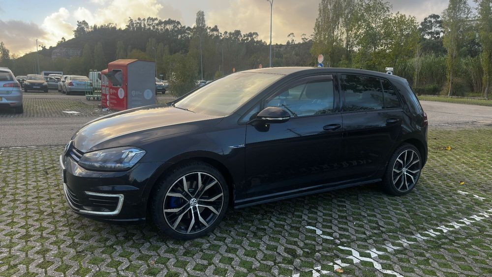 VW Golf 1.4 GTE Hybrid plug-in 204cv