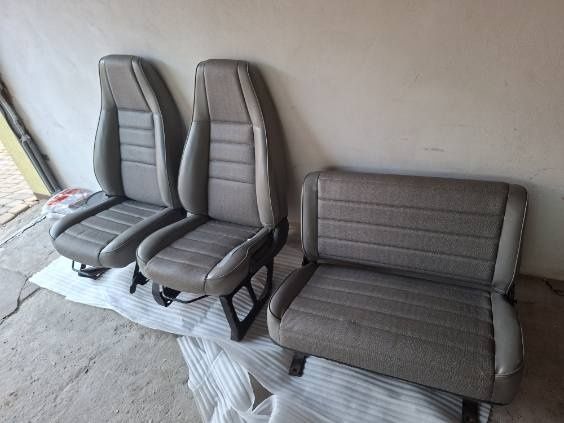 Fotele Jeep wrangler YJ komplet