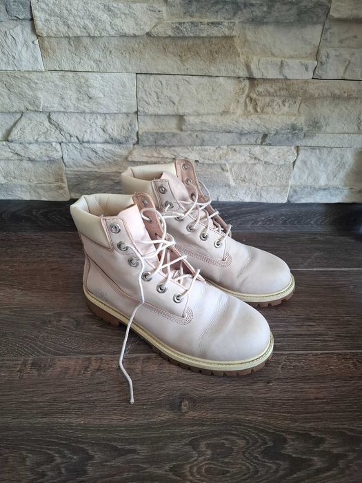Sprzedam oryginalne buty Timberland.