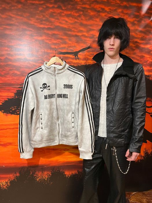 DETW 25AW Zip-Hoodie Зипка из плотной мягкой приятной на ощупь 