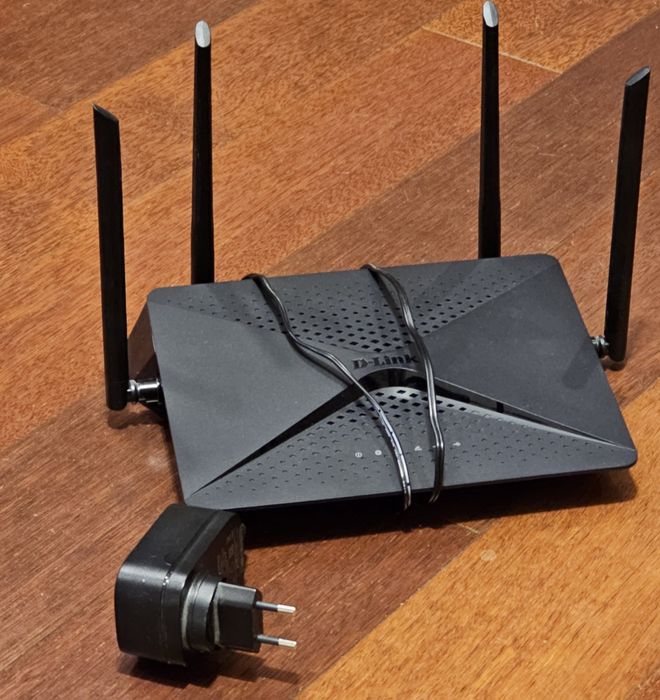 D-Link DIR-882 EXO (802.11n/ac 2600Mb/s) 2xUSB +gratis TL-WR1043ND