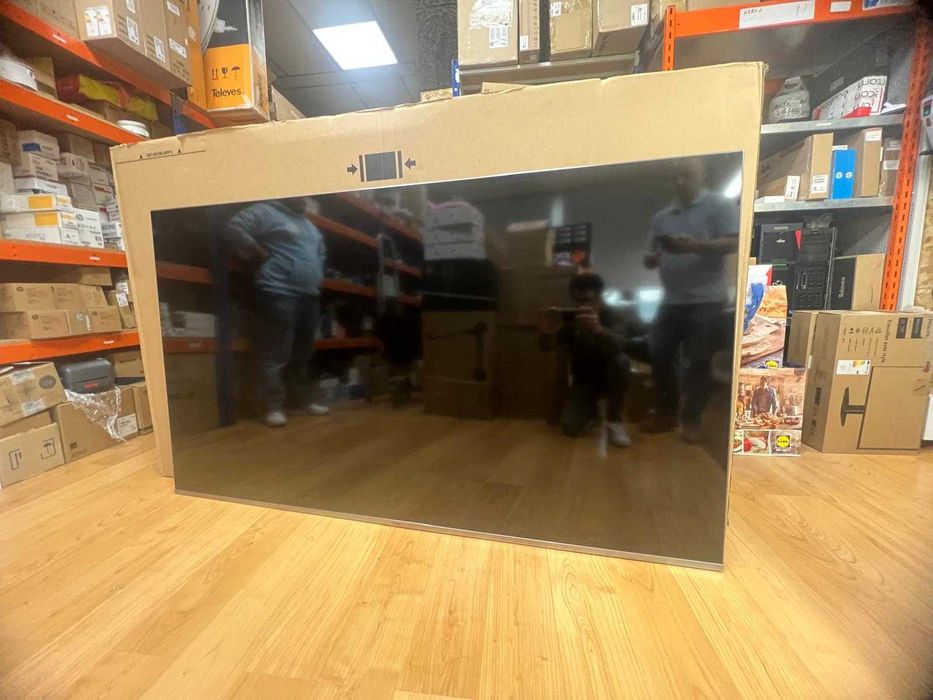Samsung QE82Q6FNAT Q6F Series - 82" LED-backlit LCD TV - QLED - 4K
