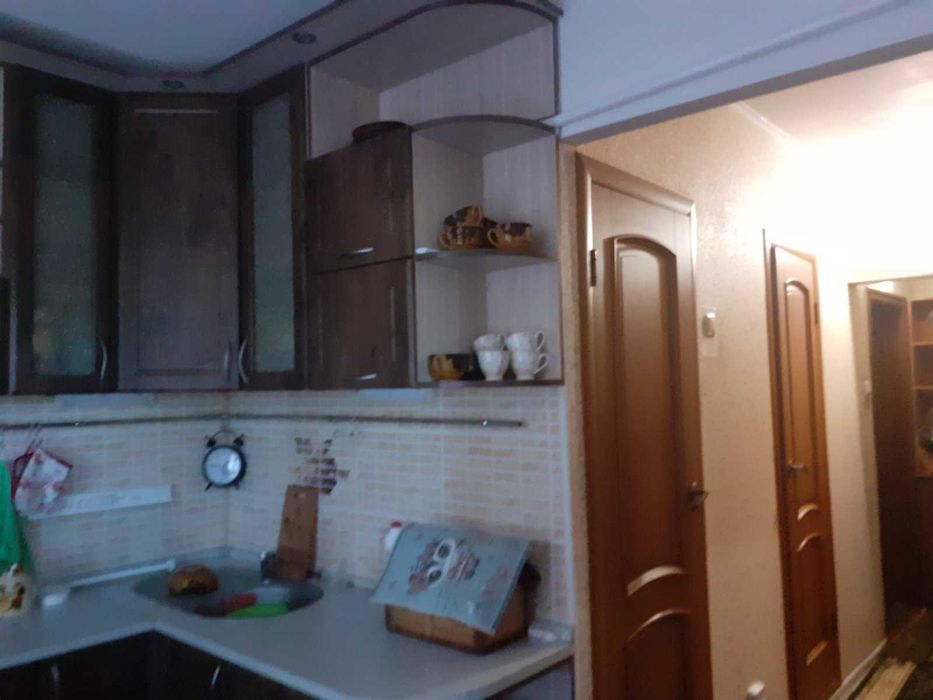 Продам  2 кімнатну квартиру с. м.Снітинка  Киівська обл.