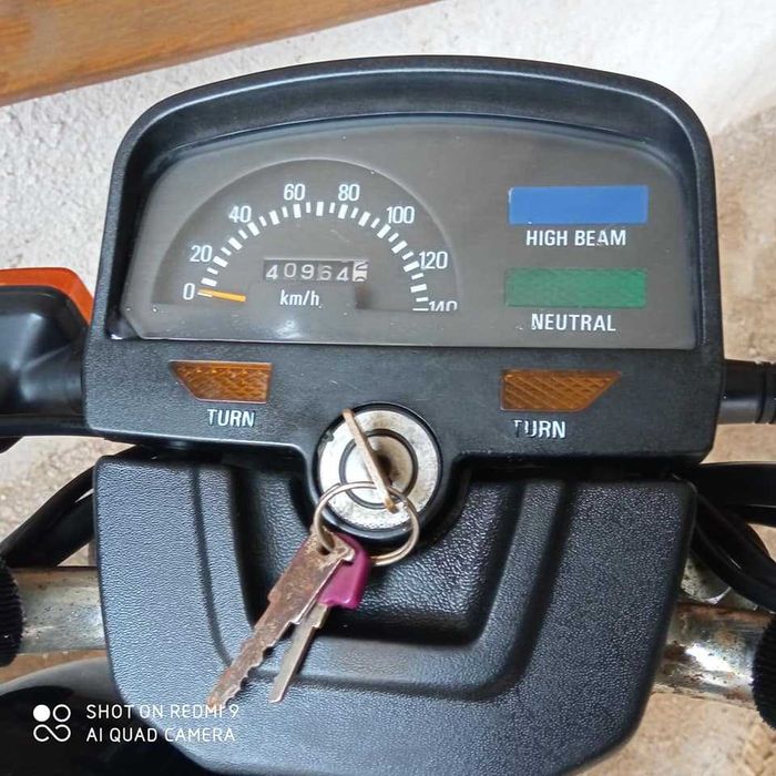 Motociclo Yamaha 125 SR