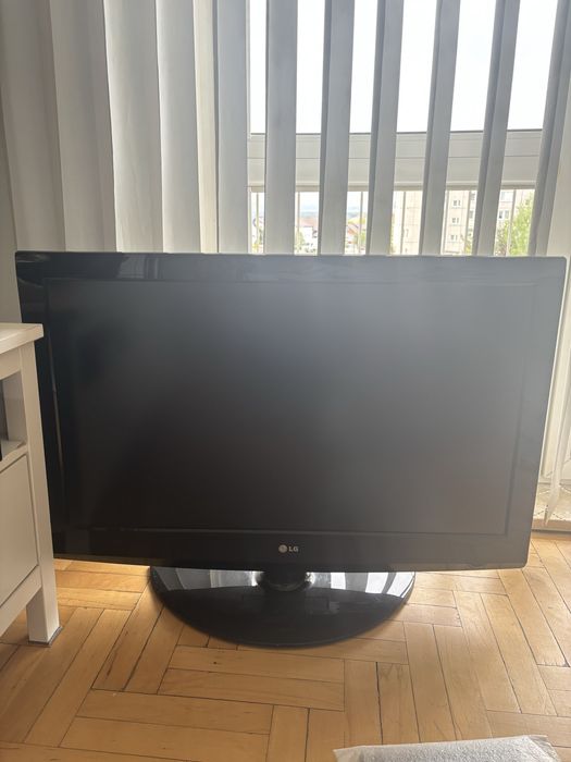 Telewizor LG 37 cali