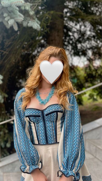 Вишитий корсет і спідниця комплект вишитий