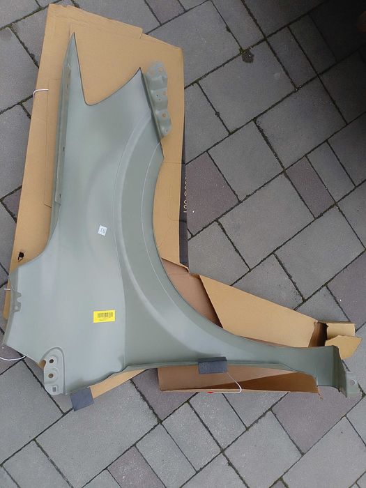 Крило переднє грунтоване