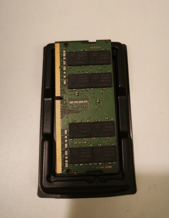 Pamięć operacyjna RAM 16GB Samsung M471A2K43BB1-CPB kość laptop