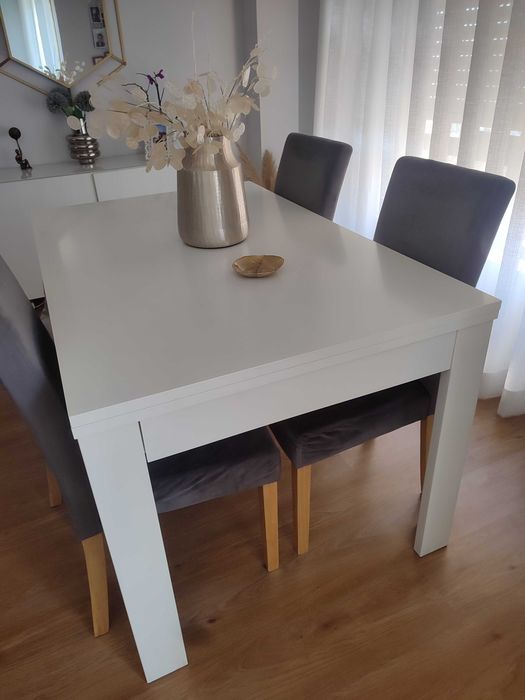 Mesa de sala jantar