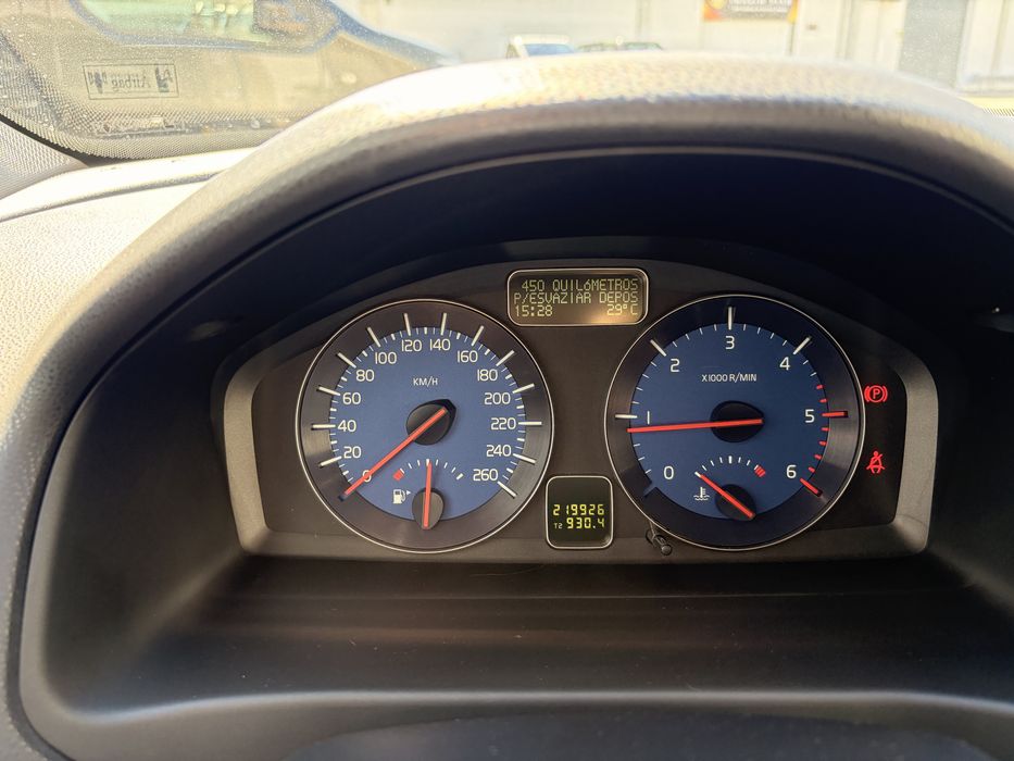 Volvo V50 1.5D R-Desing | Sempre assistida na Volvo | Carro de empresa