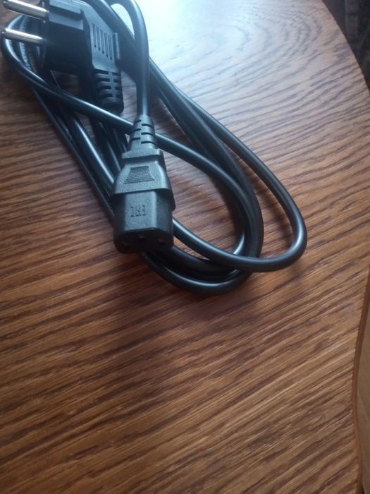 Kabel do komputera nowy