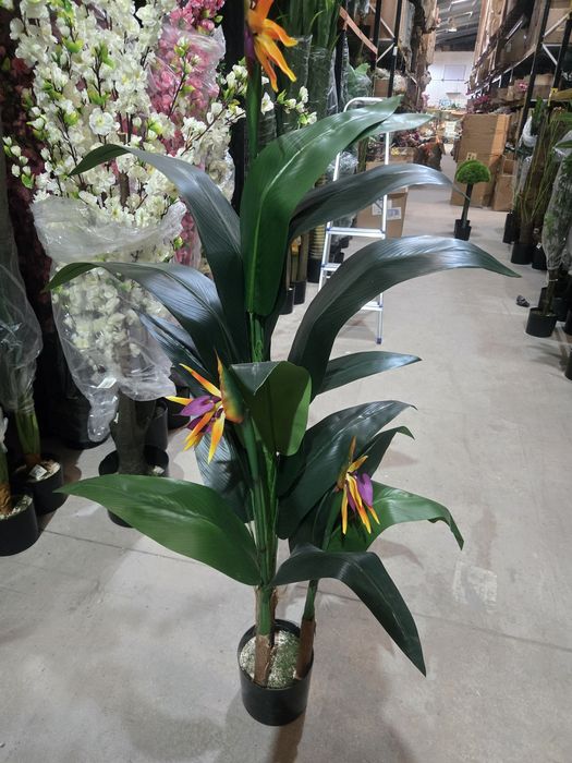 Arvores lindissimas 160 cm  para decorações 170 cm excelente qualidade
