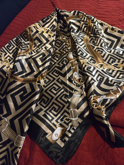 Chusta damska wiosenna.