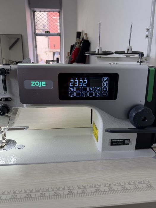 Máquina de Costura Industrial Zoje A8000-D4-TP/02