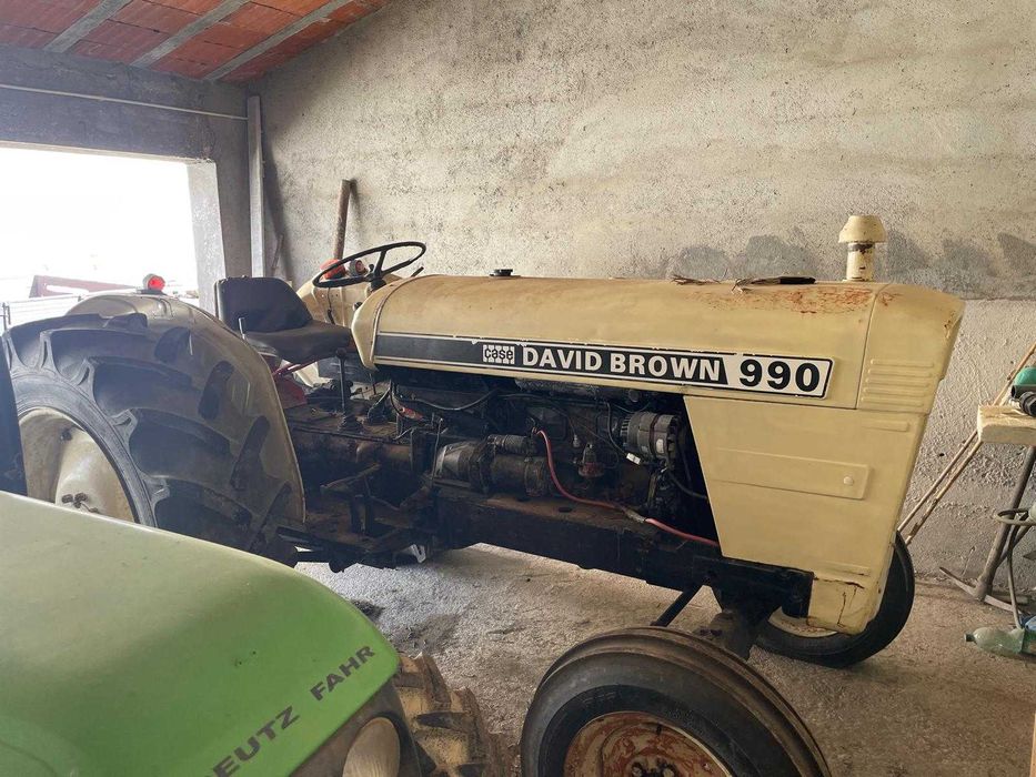Trator David Brown 990 com documentos – 4250 €
