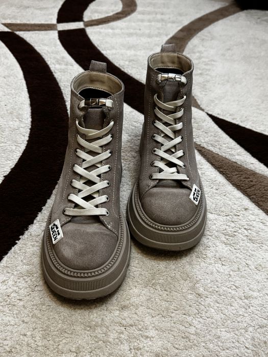 Ботінки замшеві , черевики замшеві