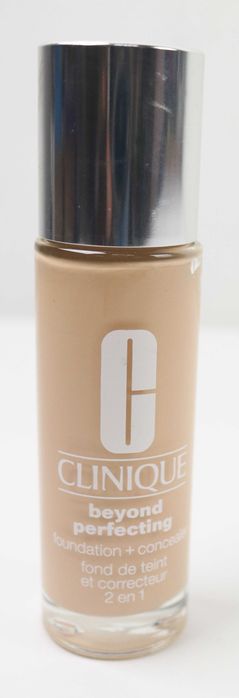 Clinique Beyond Perfecting Podkład Korektor 2w1 01 Linen