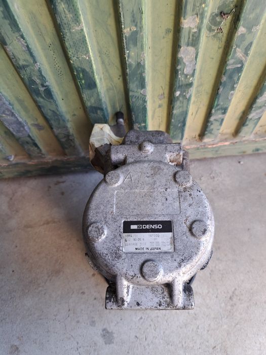 Botija  gpl de 60L e barril vazio de 50L e Motor AC mitsubishi pajero