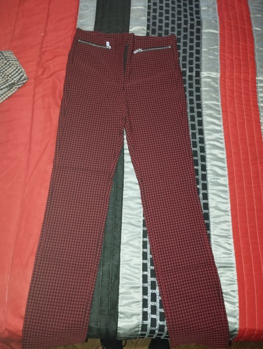 Roupa sem uso parada