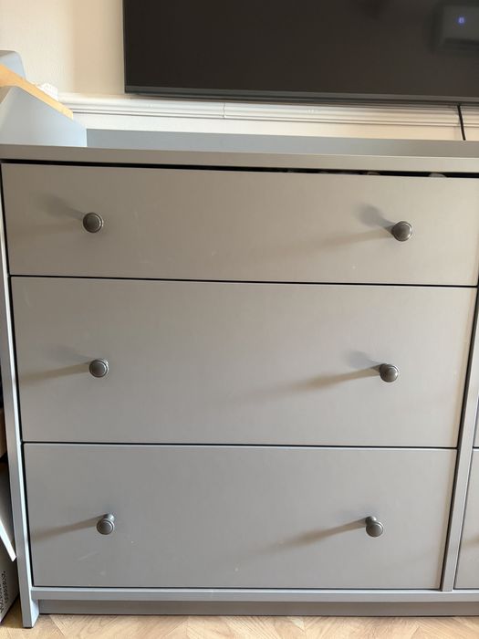 Cómoda Ikea HAUGA