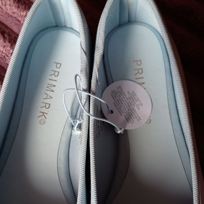 Продам нові гарні туфлі.