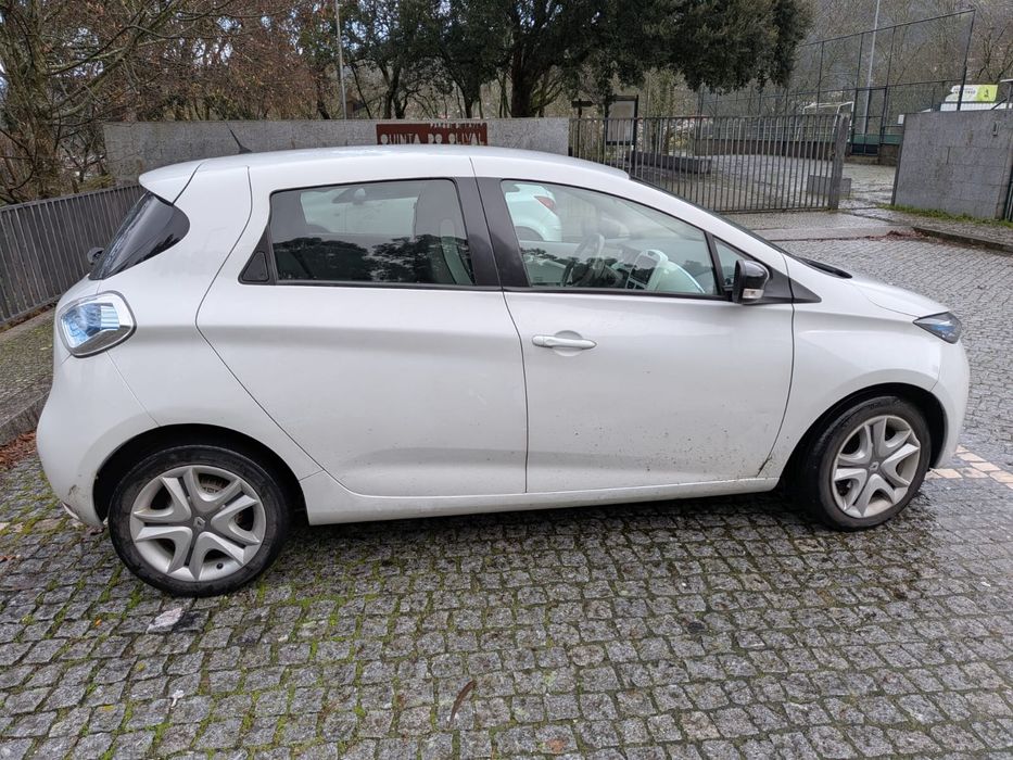 Renault Zoe 2018 | Elétrico | Bateria Própria 40 kWh