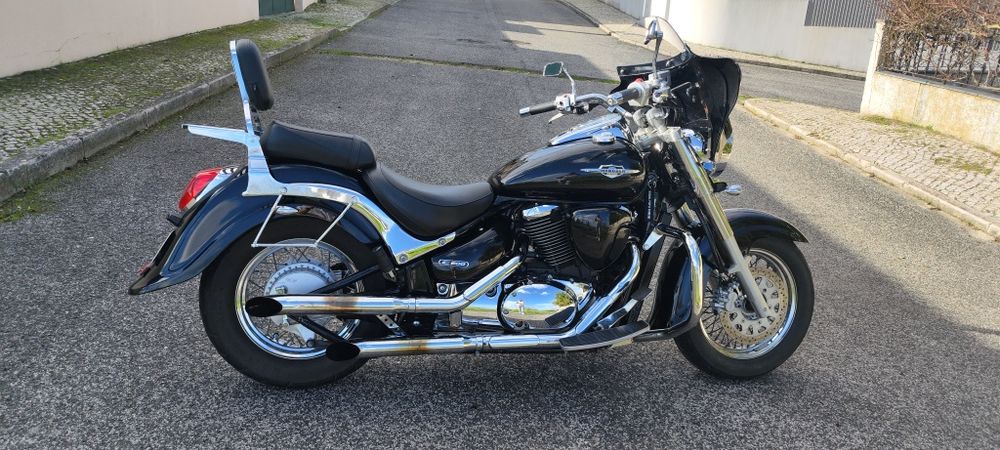Suzuki Intruder C 800
