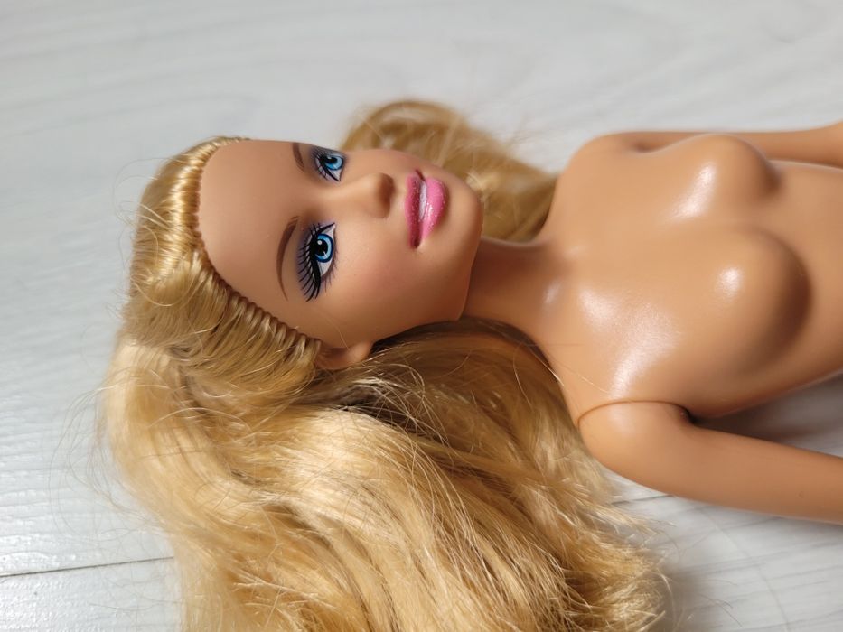 Lalka barbie mattel 2005