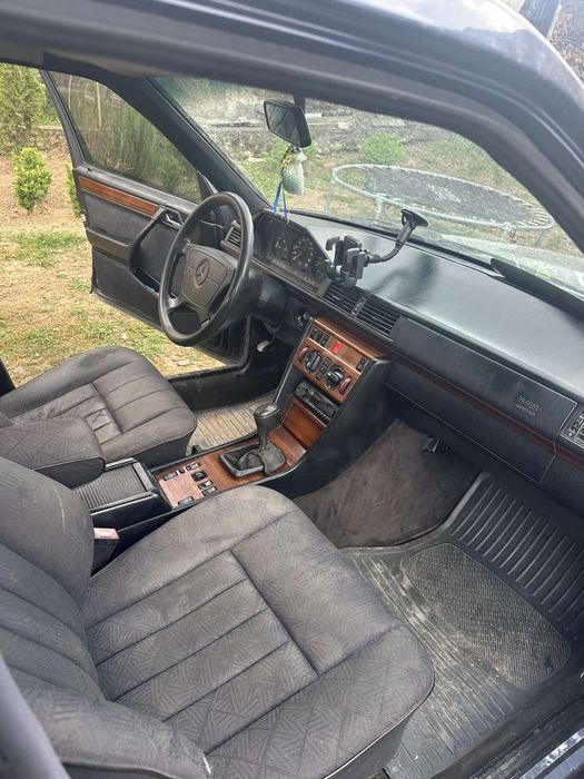 Мерседес Бенз 124