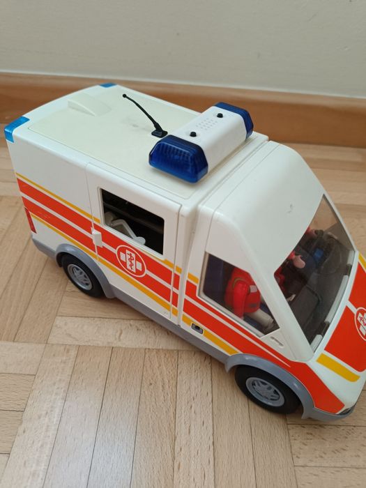 Playmobil karetka pogotowia