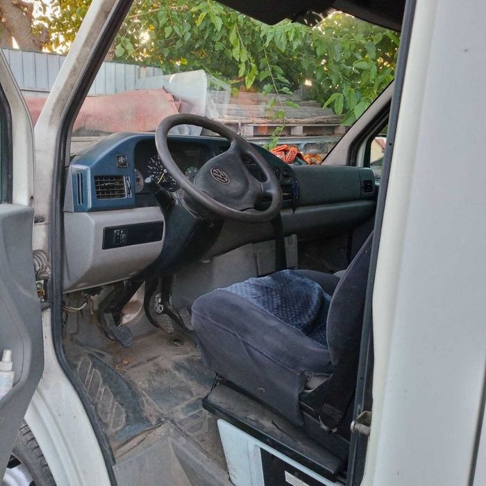 продам Volkswagen LT 2004 LT 46 2.8 158 к.с Maxi база, спарка