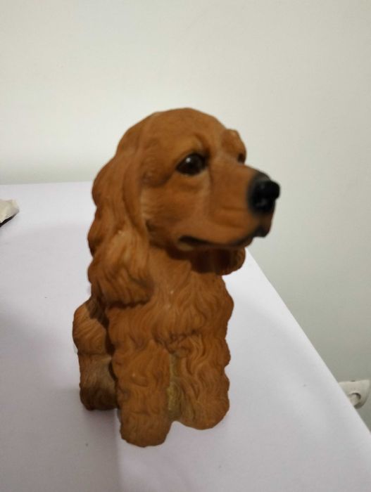 Estatuetas de madeira cão