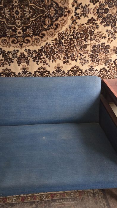 Диван б/у віддам безплатно