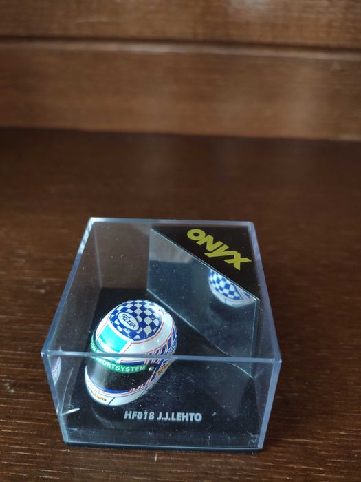 Capacete de Colecionador Onyx - J. J. Lehto 1994 Benetton - 1/18