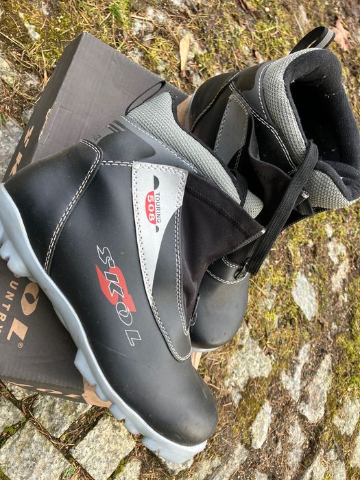 Buty do narciarstwa biegowego Skol r. 40