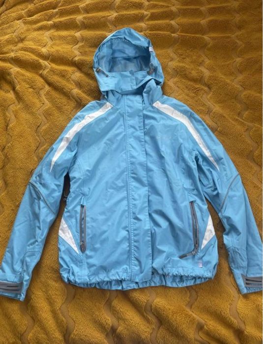 Куртка жіноча на замку